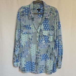 Talbots Blue & White Geometric Print Blouse.  Size 2X